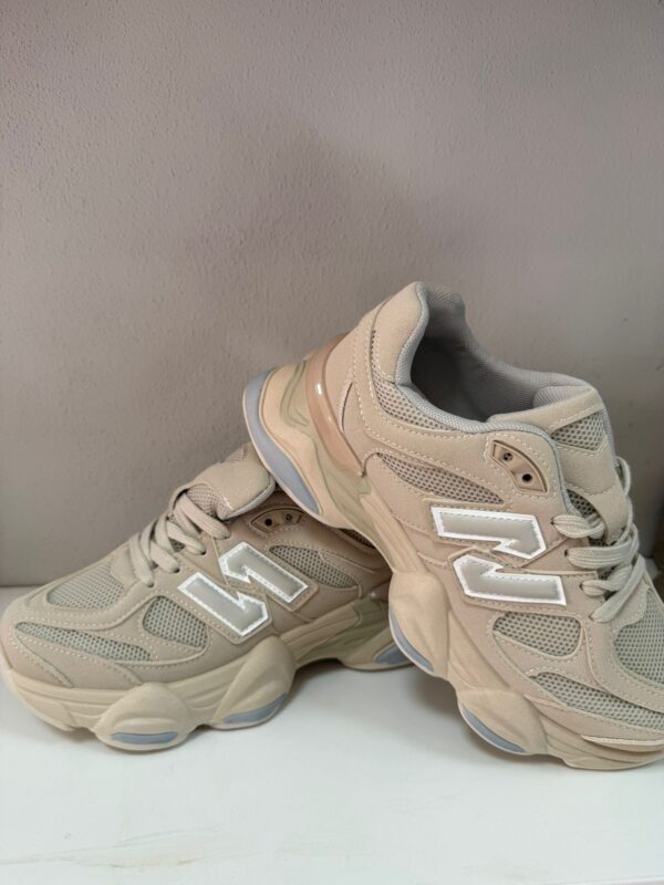 Deportivas NW Beig